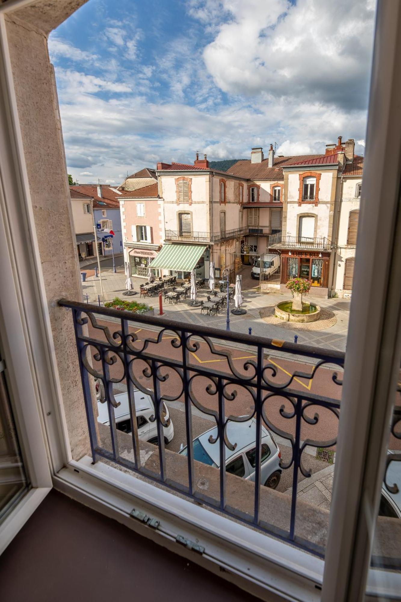 Cocon De La Belle De Vosges 3 Chambres Ремірмон Екстер'єр фото